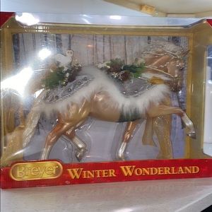***SOLD***2017 Winter wonderland Breyer